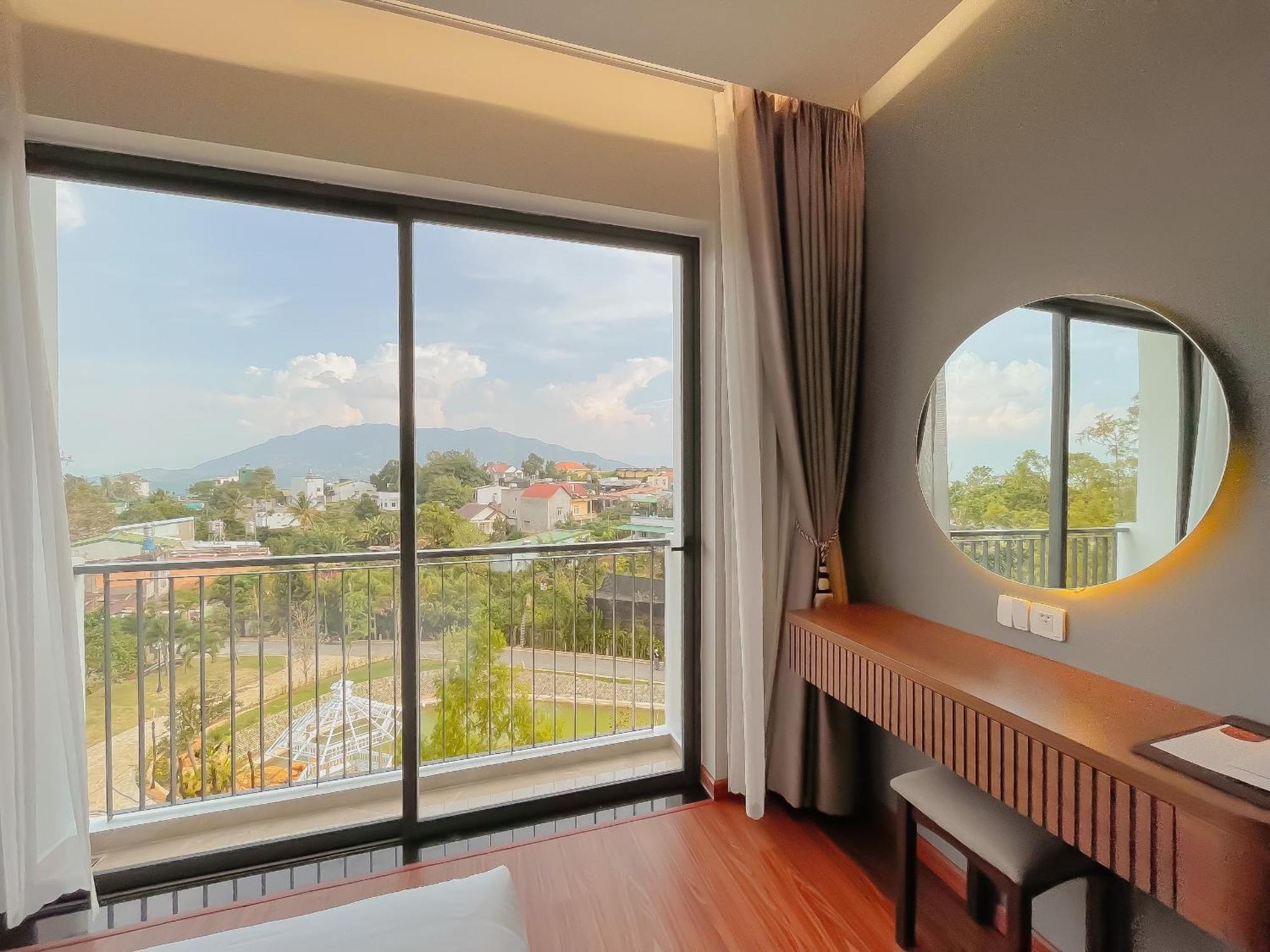 Sunflower Hotel & Resort Bao Loc Bagian luar foto