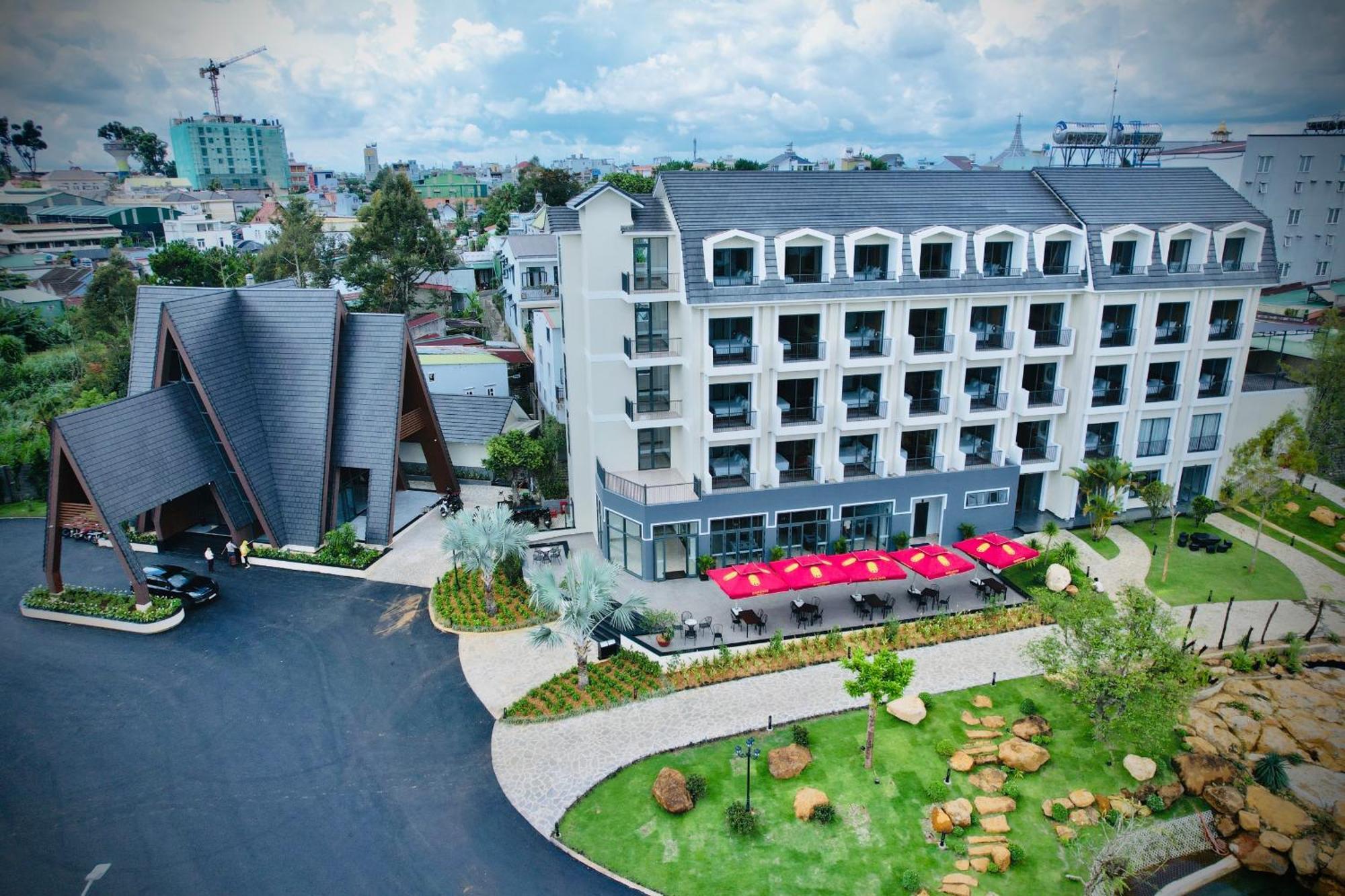 Sunflower Hotel & Resort Bao Loc Bagian luar foto