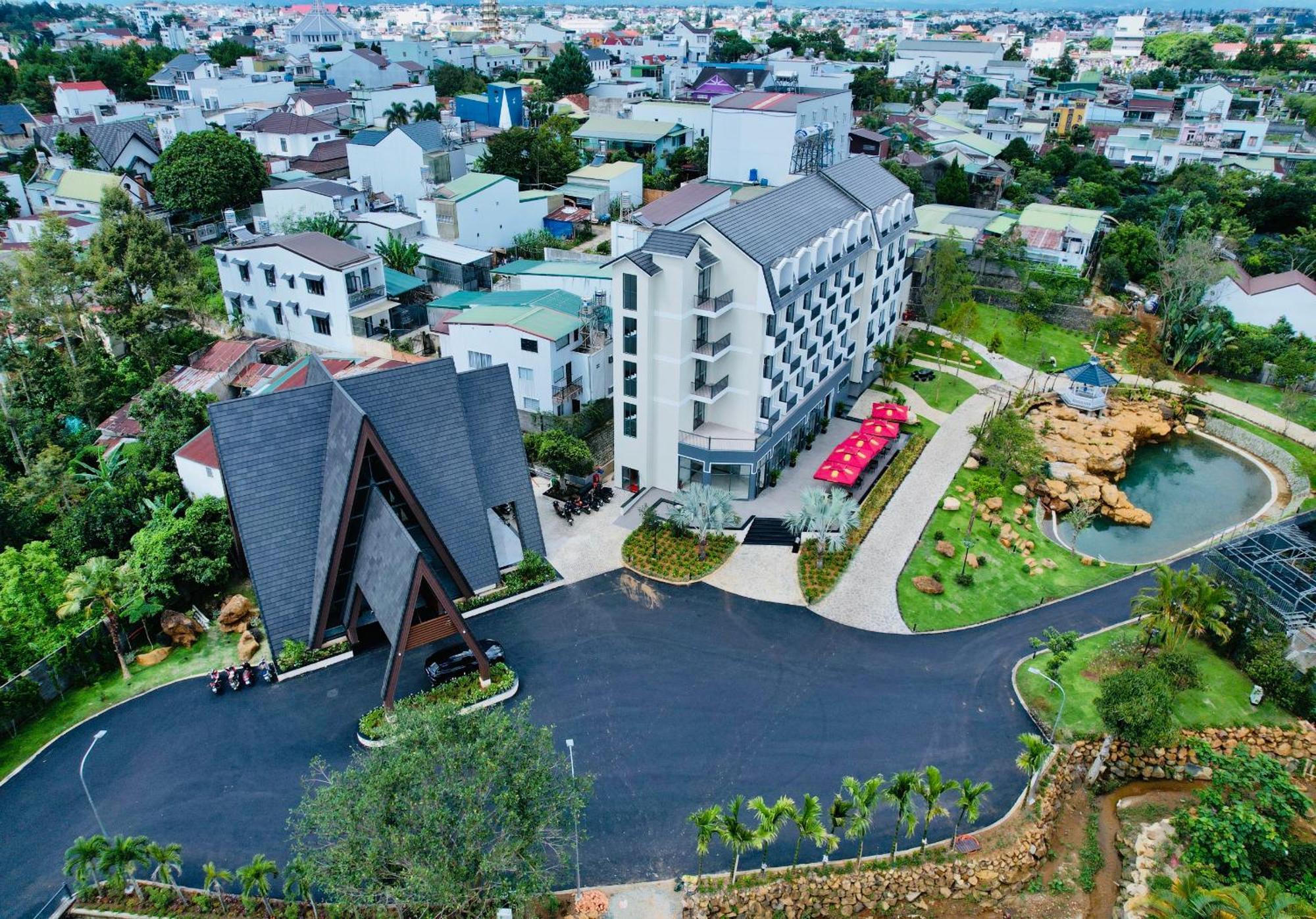 Sunflower Hotel & Resort Bao Loc Bagian luar foto