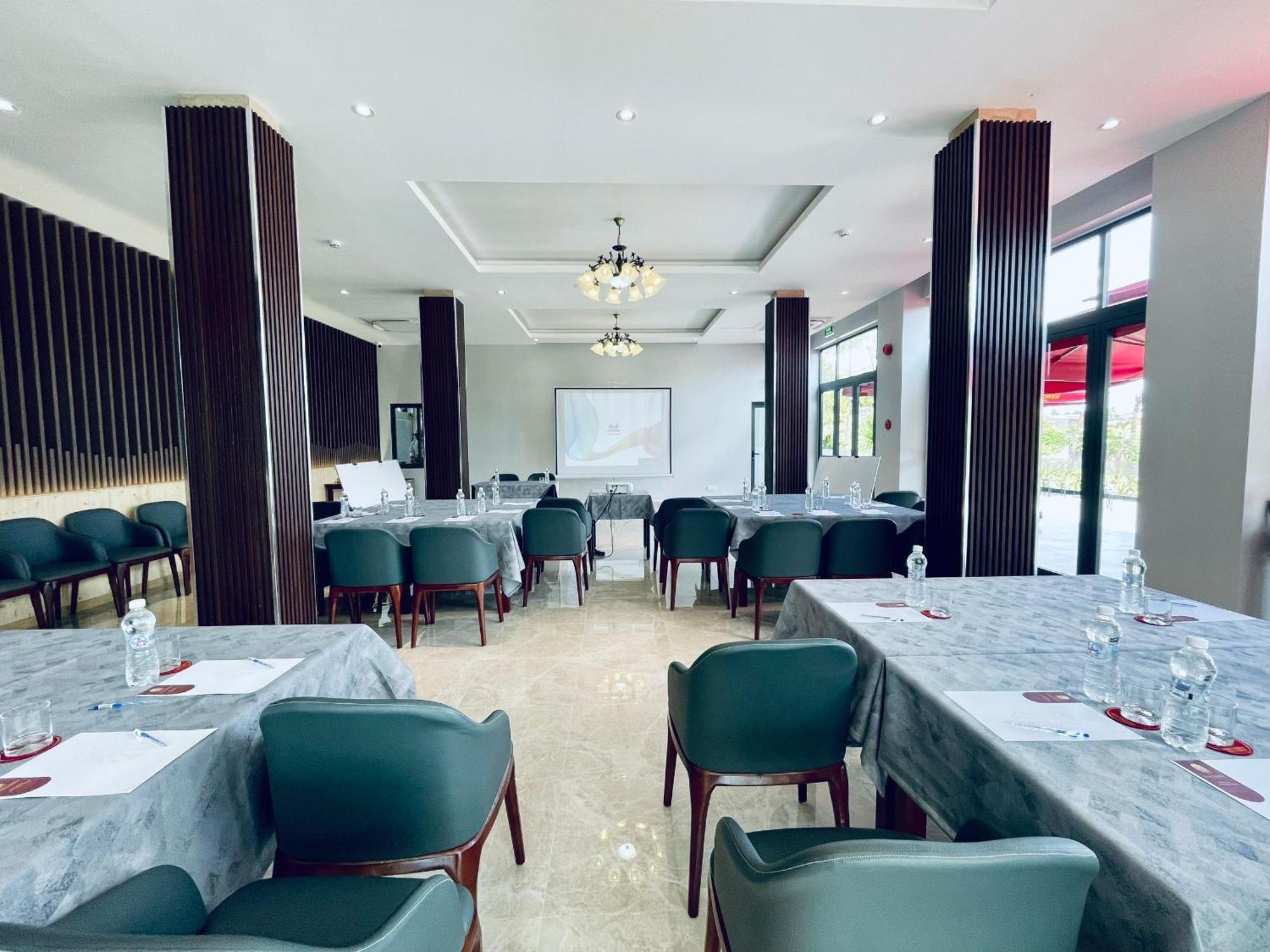 Sunflower Hotel & Resort Bao Loc Bagian luar foto